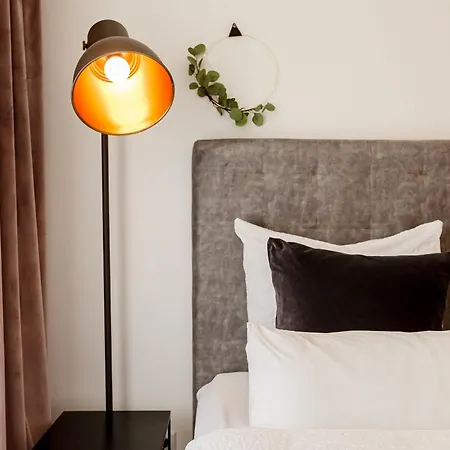 Apartment Luxusferienwohnung Moselruhe Mit Grosser Terrasse Und Schoenem Ausblick *